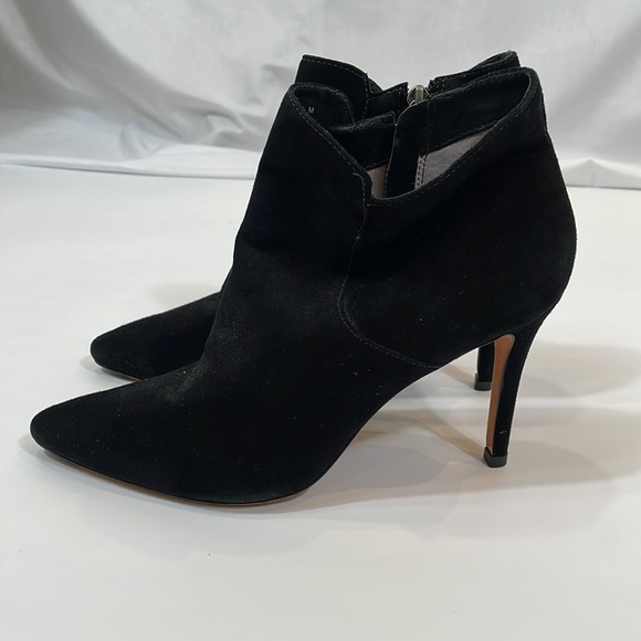 Johnston & Murphy Black Leather Bootie Heels 7.5 EUC Genuine Leather - Picture 4 of 11